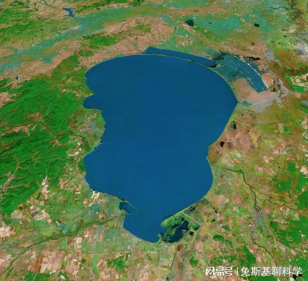 掌柜配资 地图变迁：4个曾完全属于中国的湖泊，如今成了一湖跨两国的界湖